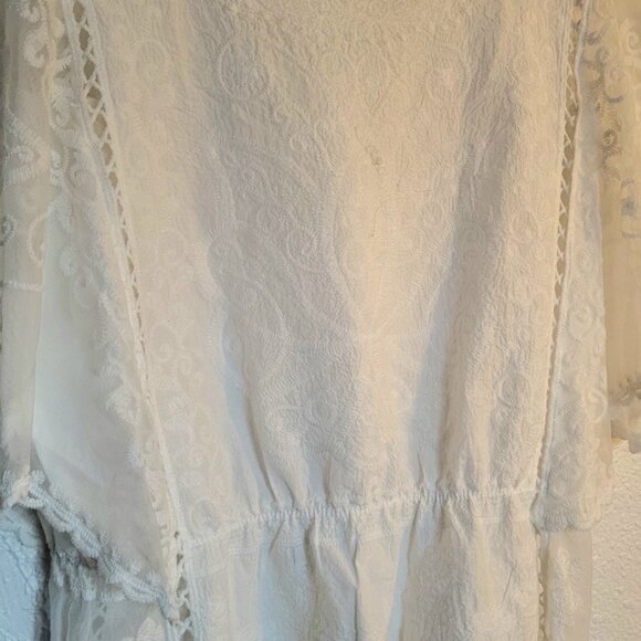 White Lace Butterfly Top - Picture 3 of 8